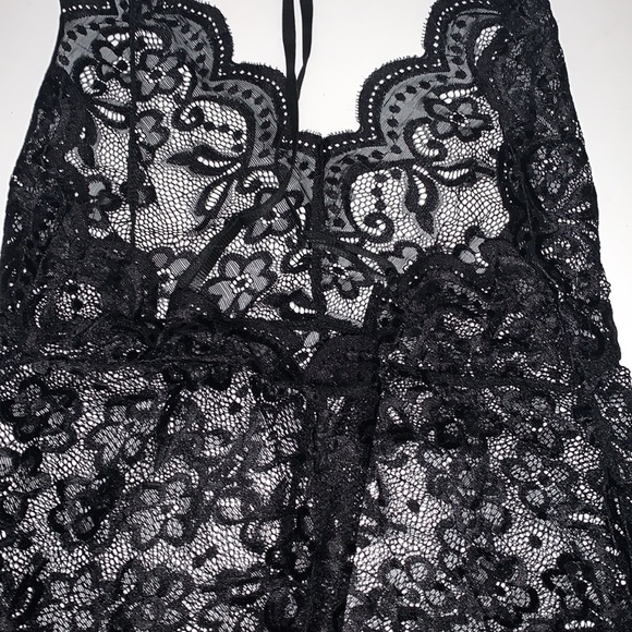 Black Floral Teddy Lingerie set - Picture 3 of 3